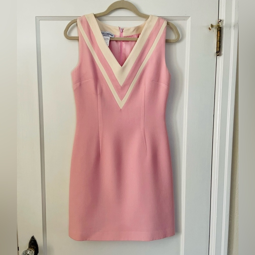 CUTIE Dolce & Gabbana Blush Pink and Cream V-Neck Wool Mini Dress